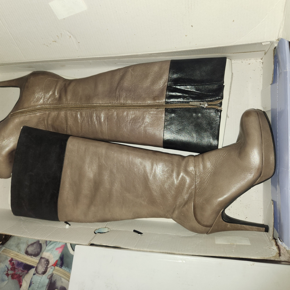 Women's Two-Tone Leather Boots